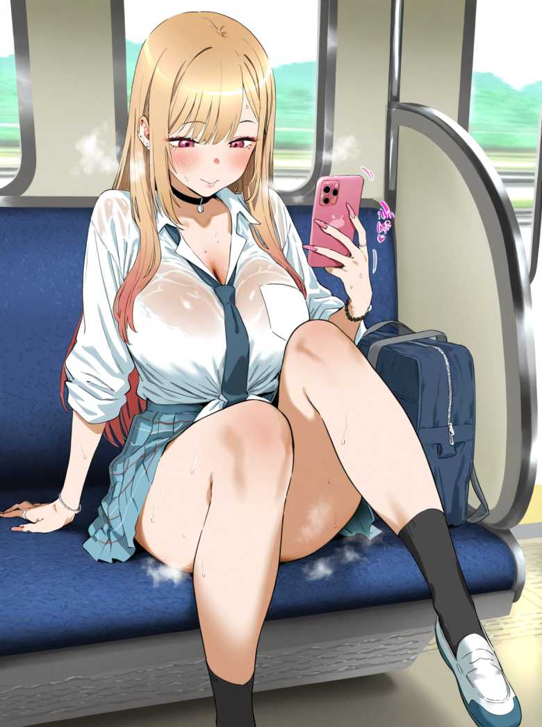 【画像】「電車の中でオナってるの見られてるっ♥」痴女ギャルJKと電車で目が合ったら突然オナってきた