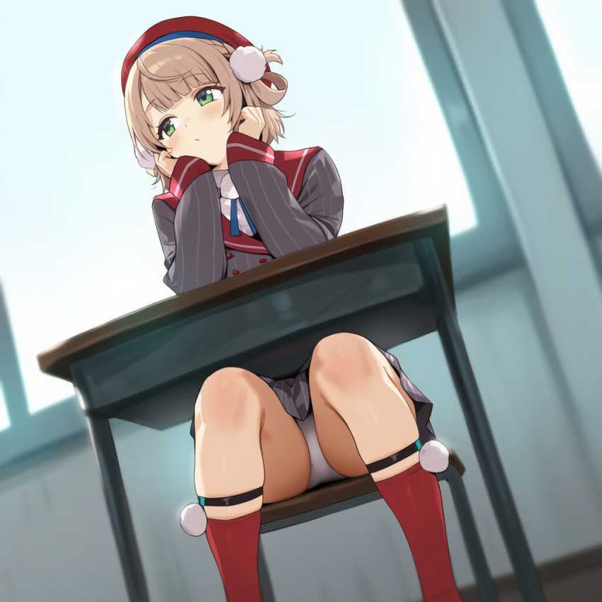 【画像】全裸首輪で引きずり回されることに快感を覚えてしまうJKさん