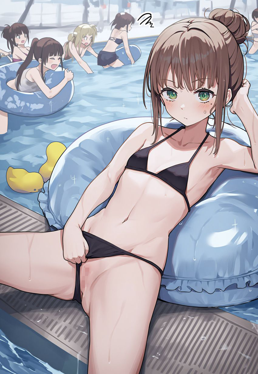【画像】男水着チャレンジに挑戦する女子さん達だけど明らかにバレバレｗ