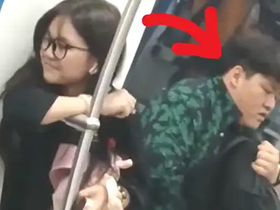 【衝撃映像】電車に座ってる女の子、今から隣の障害者男性に ”何されるか” をご覧ください…