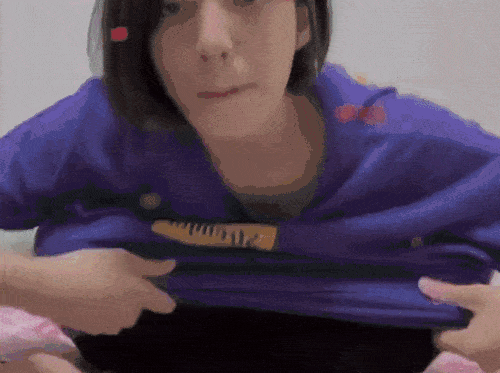 【動画】ボーイッシュ巨乳女さん、間違ってお○ぱいを見せてしまい赤面ｗｗwｗｗｗｗｗ