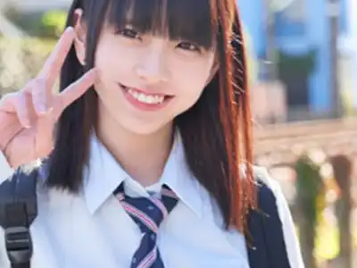 ノリで押したらその場で中出しまでできたJKこはるちゃん