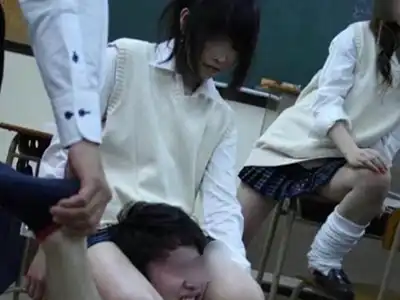 【画像】女子高生のイジメ、お前らの想像の10倍エグい