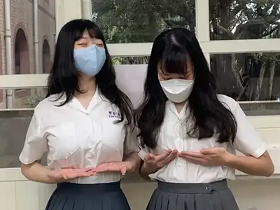 【悲報】えちちJKさん、友達とおっぱい比べをしてみた結果wwwwwwww