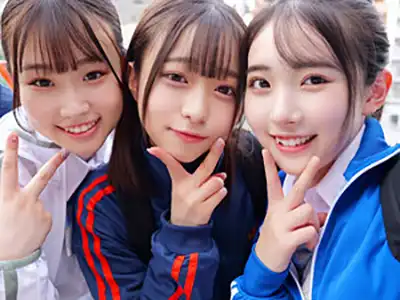  【一軍女子】ヤリたがり仲良しグループと制服オフパコ！6P乱交からの中出しガチ交尾 